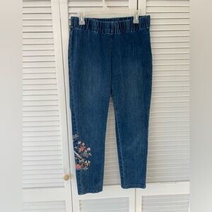 Soft Surroundings Blue Denim Jeans with Embroidery Size Medium Petite